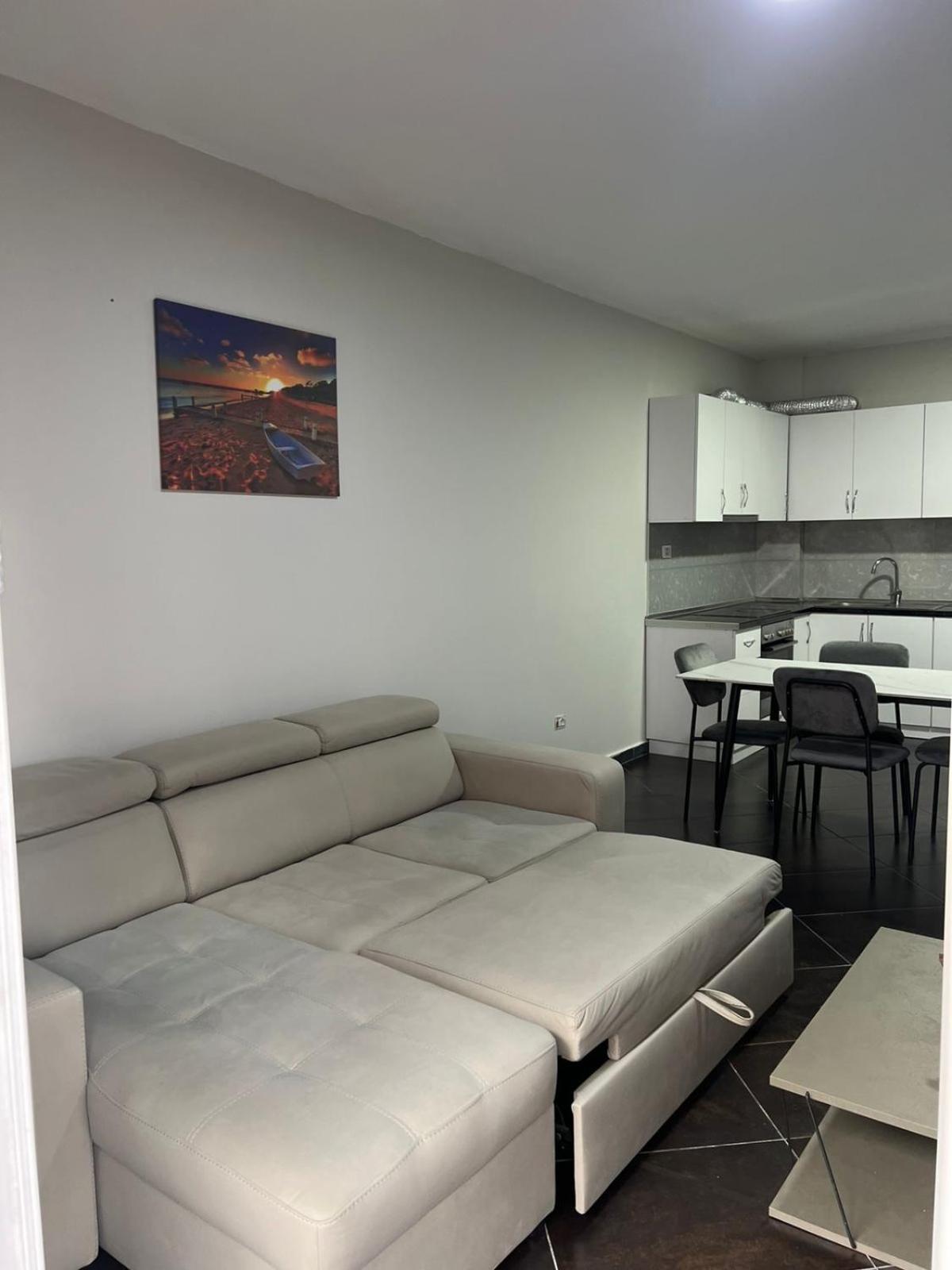 Sunsetapartments * Durrës